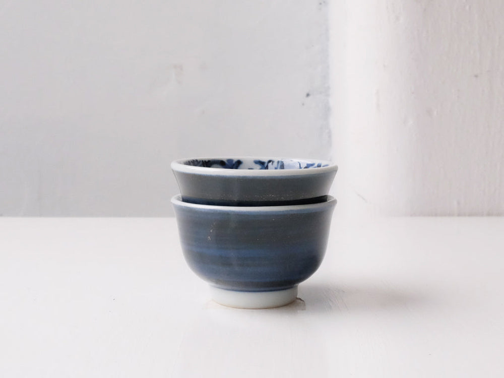 
                  
                    [wholesale] Small Guinomi Sake Cup by Yōki-gama
                  
                