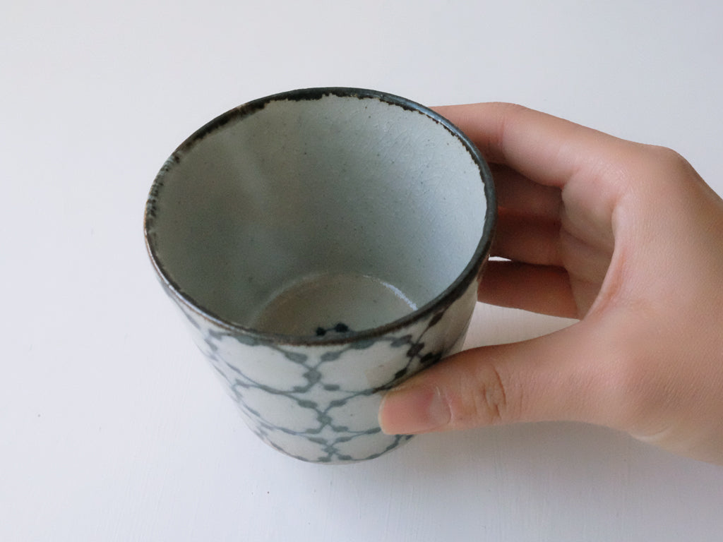 
                  
                    Indigo Marumon Patterned Sobachoko Cup by Tōsai-gama
                  
                