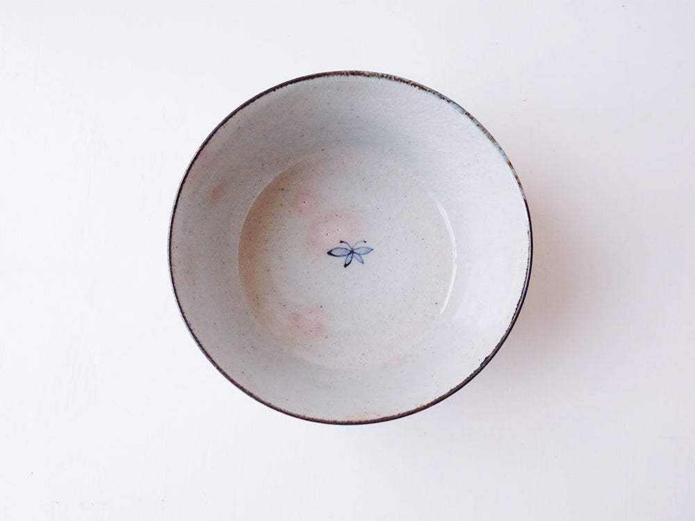 
                  
                    [wholesale] Indigo Patterned Tobe-ware Bowls (Chrysanthemum) by Tōsai-gama
                  
                