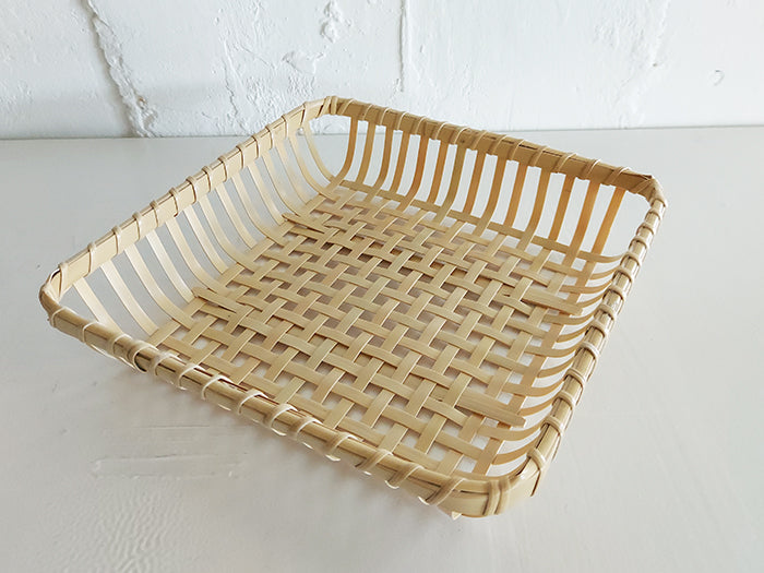 
                  
                    [wholesale] Bamboo Tray by Chikuen
                  
                
