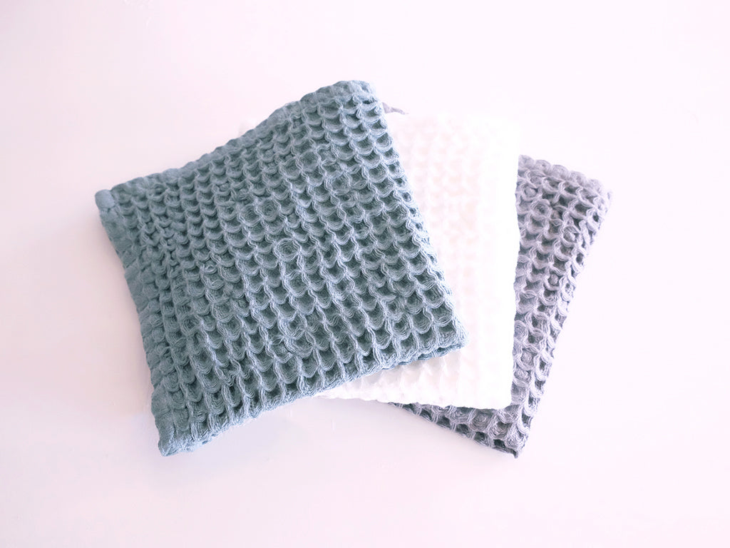 
                  
                    [wholesale] Small Mou Cube Organic Towel by Johnan Orimono
                  
                