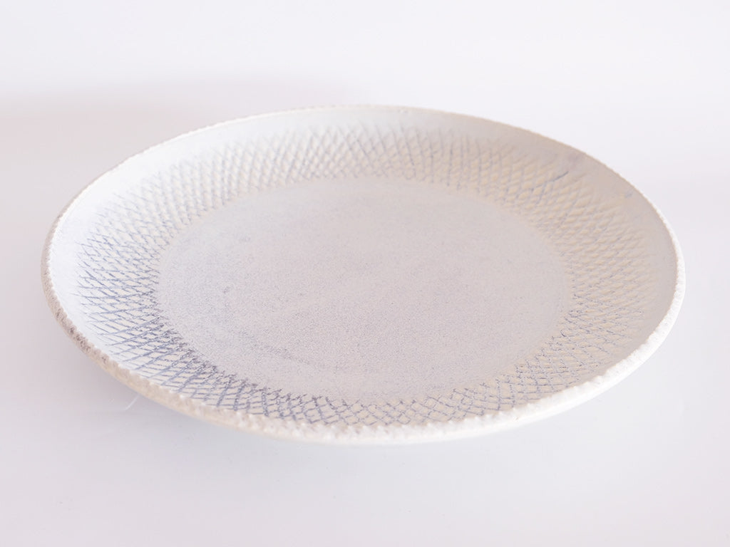 
                  
                    Lux Series Large Round Plate by Mishio Suzuki
                  
                