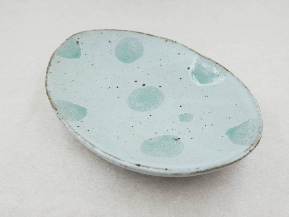
                  
                    Oval Dotted Plate by Osamu Tsutsui
                  
                