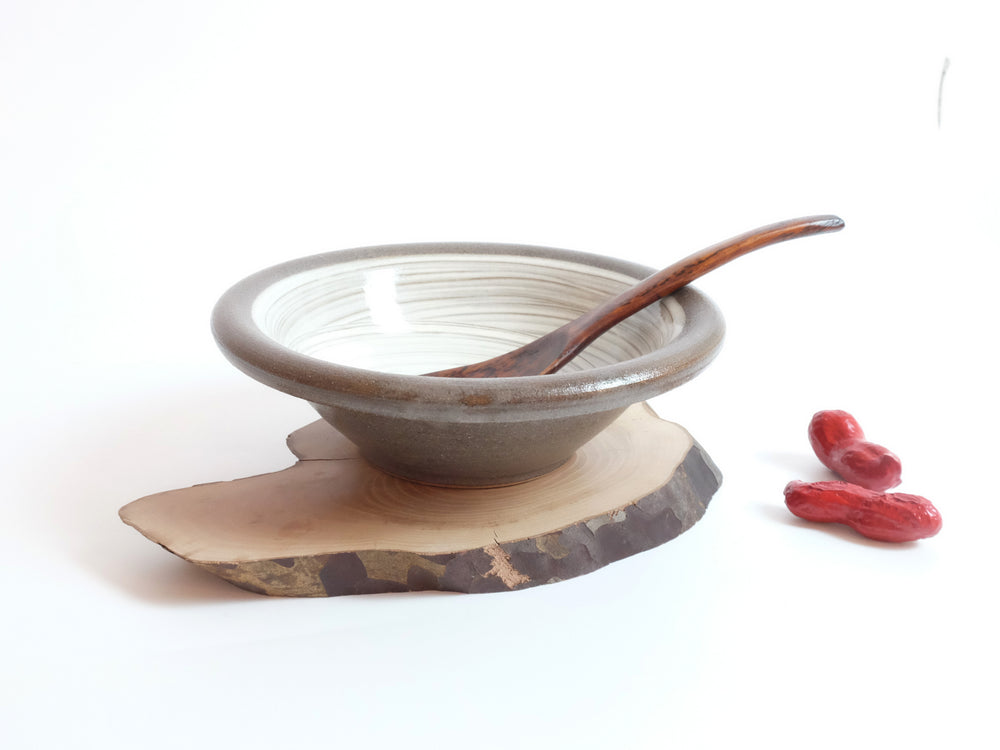 Small Kasama Hakeme Brush Decorated Bowl by Hiroshi Otsu