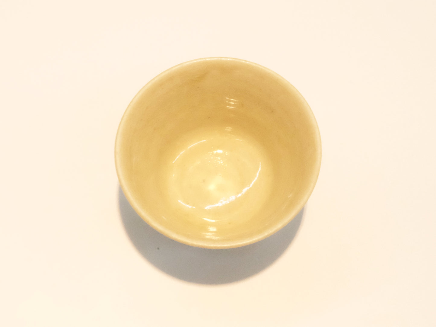 
                  
                    Ash White Tea Cups by Aya Kondo
                  
                