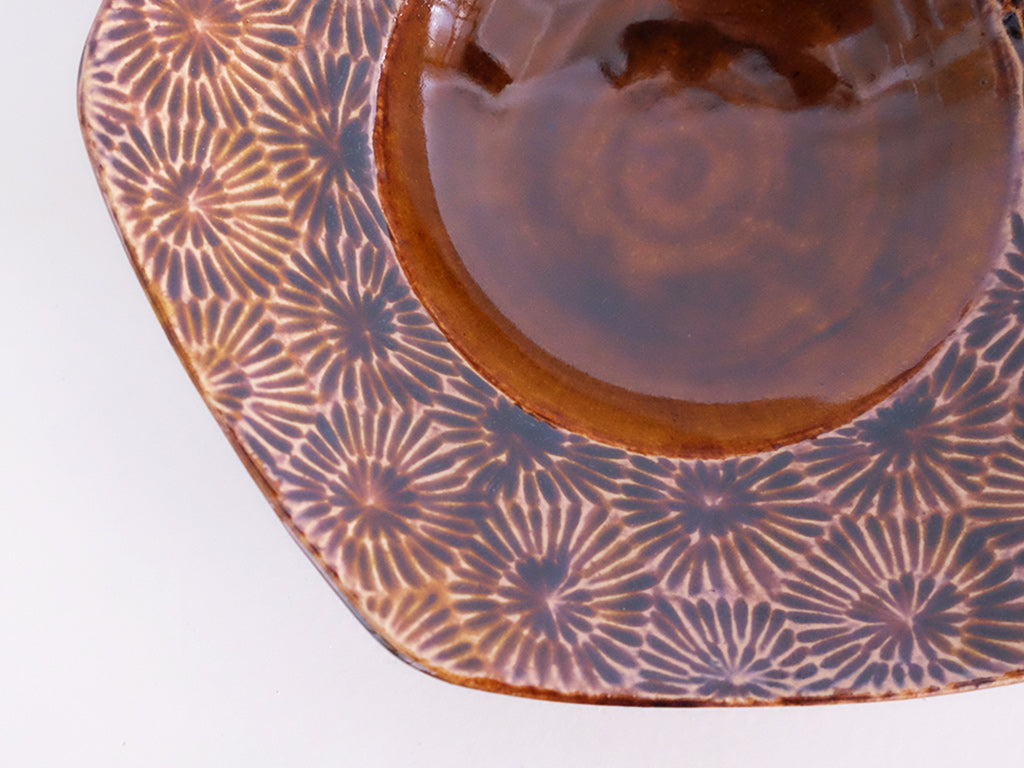 
                  
                    [wholesale] Caramel Glaze Hexagonal Bowl by Tomoka Nomura
                  
                