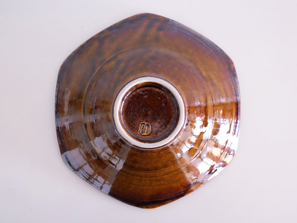 
                  
                    Caramel Glaze Hexagonal Bowl by Tomoka Nomura
                  
                