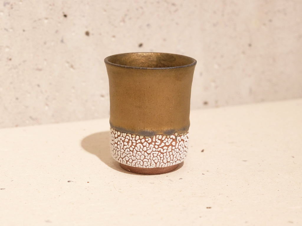 
                  
                    Gold Yunomi Cup by Masafumi Kawamatsu
                  
                