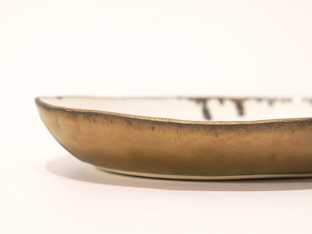 
                  
                    [wholesale] Rimmed Oval Plate by Masafumi Kawamatsu
                  
                