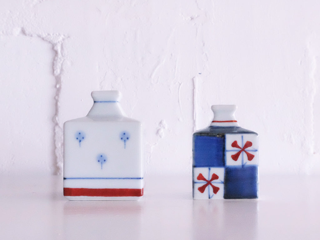 
                  
                    Small Bud Vases by Baizan-gama
                  
                