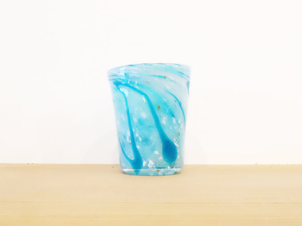 Flowing Glass Cup by Glass Studio Hiro