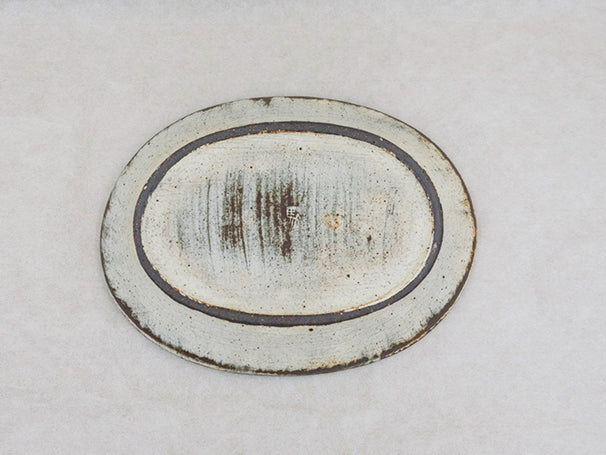
                  
                    Scratch Oval Plate by Takahiro Manome
                  
                
