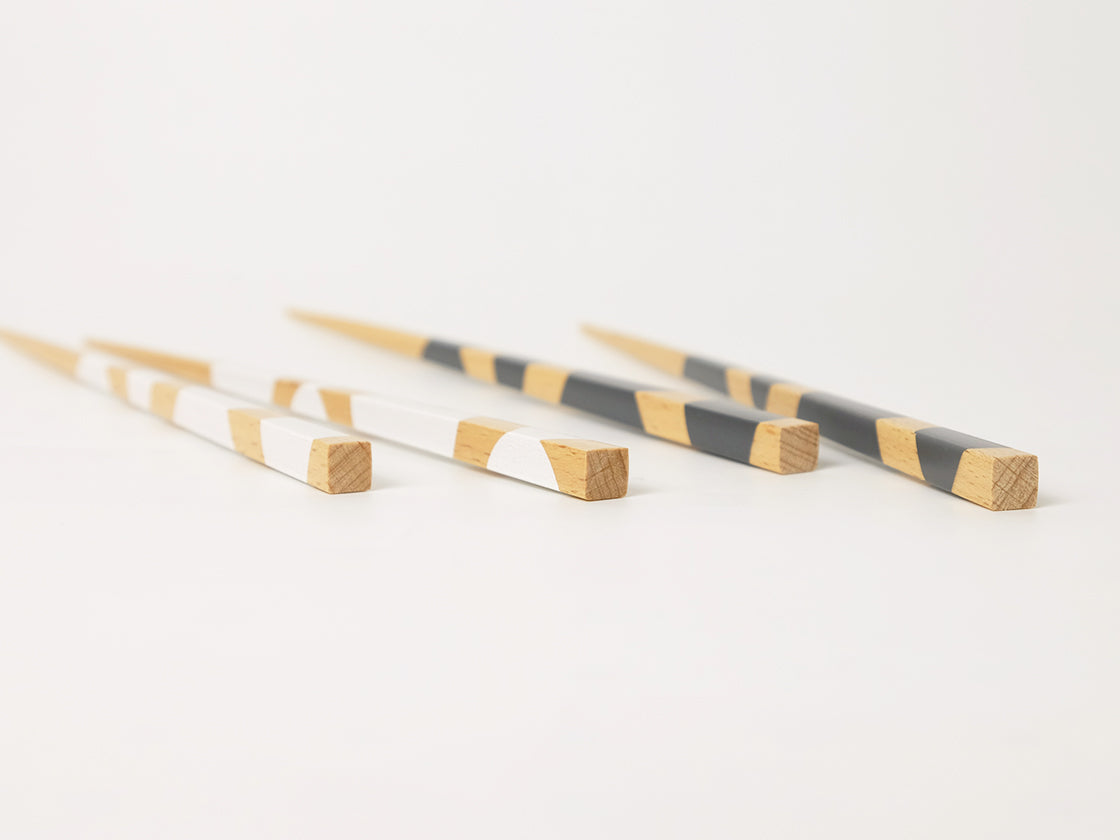 
                  
                    [wholesale] Matsukan Chopsticks Puzzle series For kids 18cm
                  
                